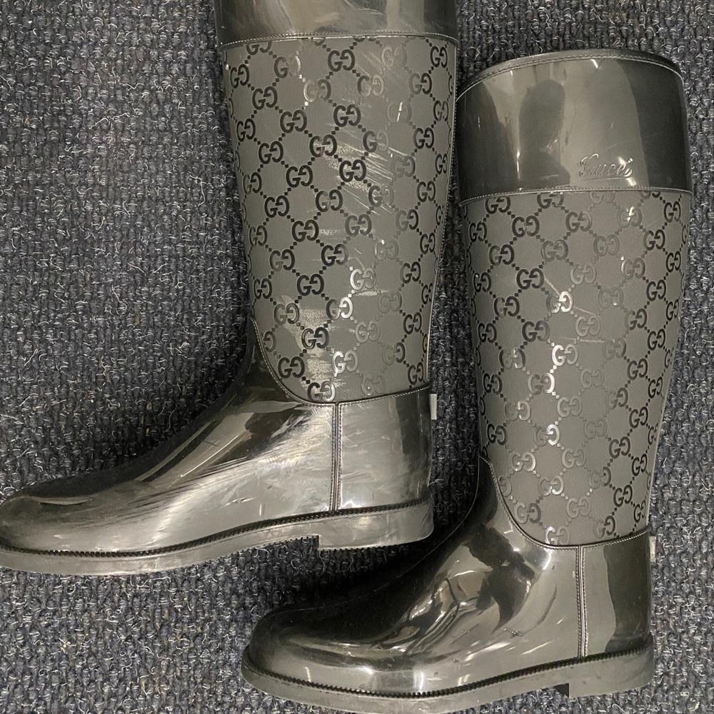 Gucci Rainboots - image 7